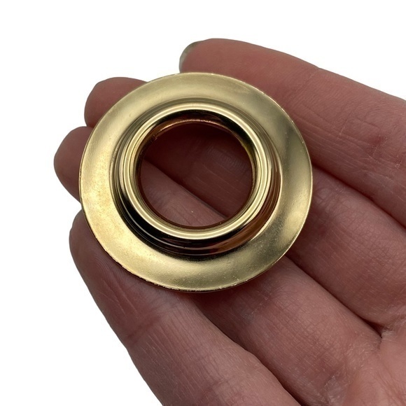 Vintage Jeri Lou Scarf Clip Gold Tone Metal Circle Scarf Clip - Picture 1 of 7